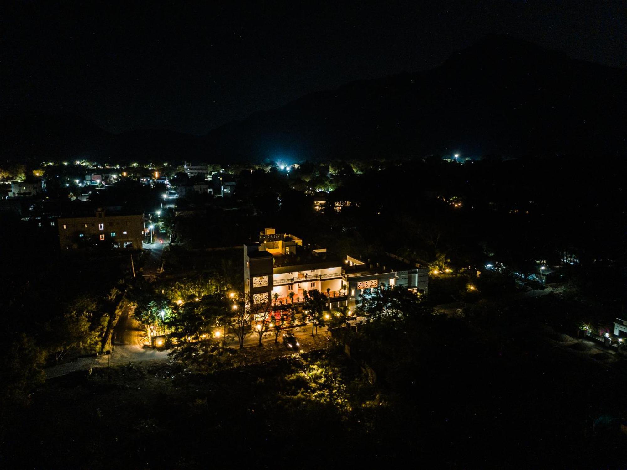 Aashreya Suites Tiruvannāmalai 외부 사진